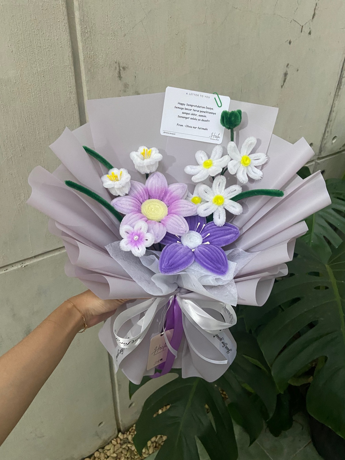 Dhew Flower Bouquet